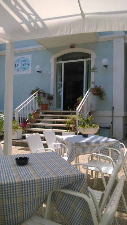 Hotel Liliana Римини Екстериор снимка